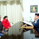 दिवंगत पत्रकार पंकज मिश्रा के परिजनों ने मुख्यमंत्री धामी से की मुलाकात
