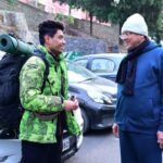 सीएम धामी ने सुबह भ्रमण के दौरान स्थानीय लोगों और पर्यटकों से किया संवाद