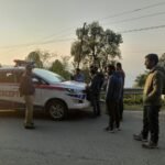 देवप्रयाग मार्ग पर सघन चेकिंग अभियान, 18 वाहनों के किए चालान