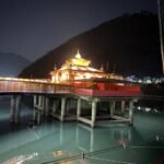 चारधाम यात्रा से पूर्व धारी देवी मंदिर परिसर में आधुनिक वॉल वॉशर लाइटिंग व्यवस्था स्थापित