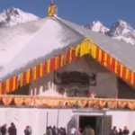 हेमकुंट साहिब के कपाट खुले