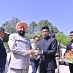 राज्यपाल ने पौधरोपण कर दिया पर्यावरण संरक्षण का संदेश