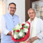 पद्मभूषण सम्मान मिलने पर कैबिनेट मंत्री गणेश जोशी ने भगत सिंह कोश्यारी को दी बधाई