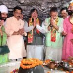 पीएम मोदी के कार्यकाल के 12 वर्ष पूरे होने पर राज्यसभा सांसद डॉ. नरेश बंसल ने दी बधाई
