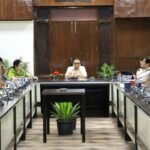 एक जनपद–एक नदी” योजना की प्रगति की समीक्षा की