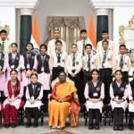 एकलव्य विद्यालयों के छात्रों ने किया राष्ट्रपति भवन का भ्रमण, राष्ट्रपति द्रौपदी मुर्मु से की मुलाकात