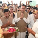 मुख्यमंत्री धामी ने महालक्ष्मी अष्टभुजा मंदिर में की पूजा-अर्चना