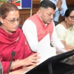 महिलाओं और बच्चों तक योजनाओं का लाभ प्रभावी रूप से पहुंचाना सुनिश्चित करें समस्त अधिकारी- रेखा आर्या
