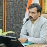 पशु हेल्पलाइन 1962 पर रिस्पॉन्स नहीं मिलने से डीएम नाराज, संबंधित कर्मचारियों का वेतन रोकने के निर्देश